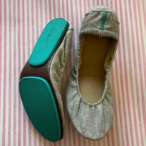 Womens canvas Tieks size 9